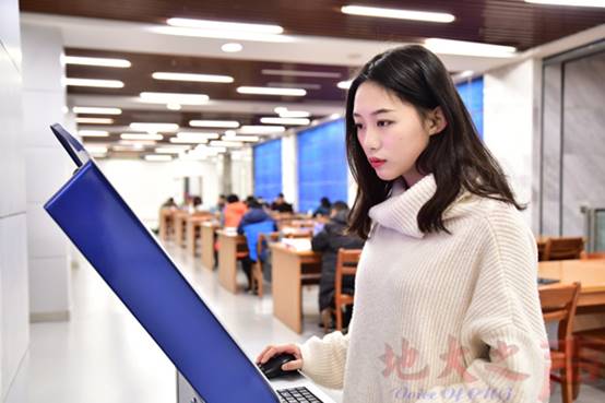 //www.zhubofuli.org/__local/2/E0/D6/85620CA0F3D98A48A6FE8CDD446_1ADBEE58_1DB40.jpg