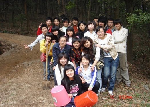 //cuggroup.zhubofuli.org/DMS/UploadFiles/Department_24/NewsUpload/20080411085801346.jpg